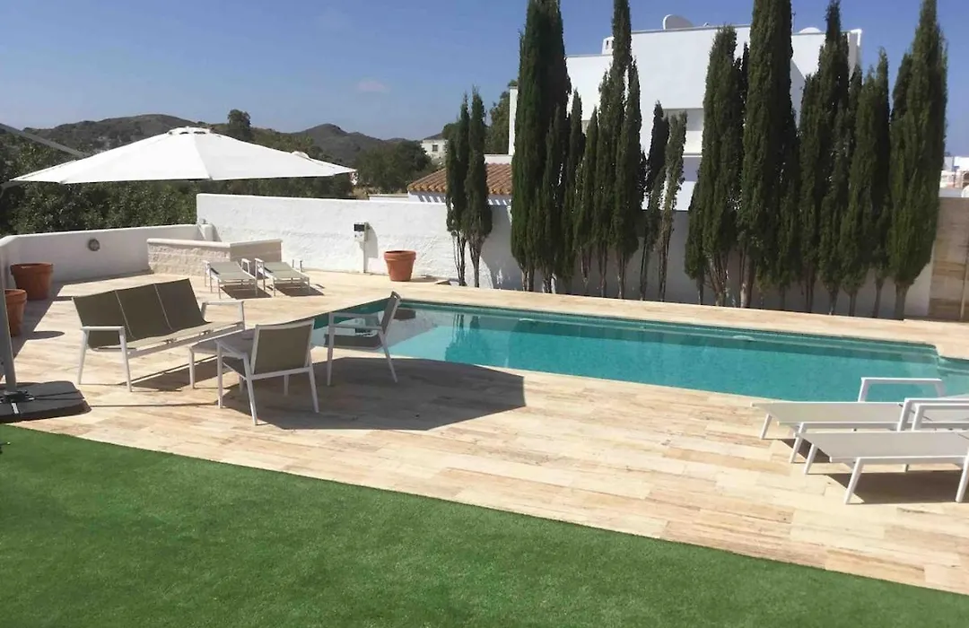 Villa With Heated Pool And Amazing Mountain And Sea Views No Young Groups Allowed-1