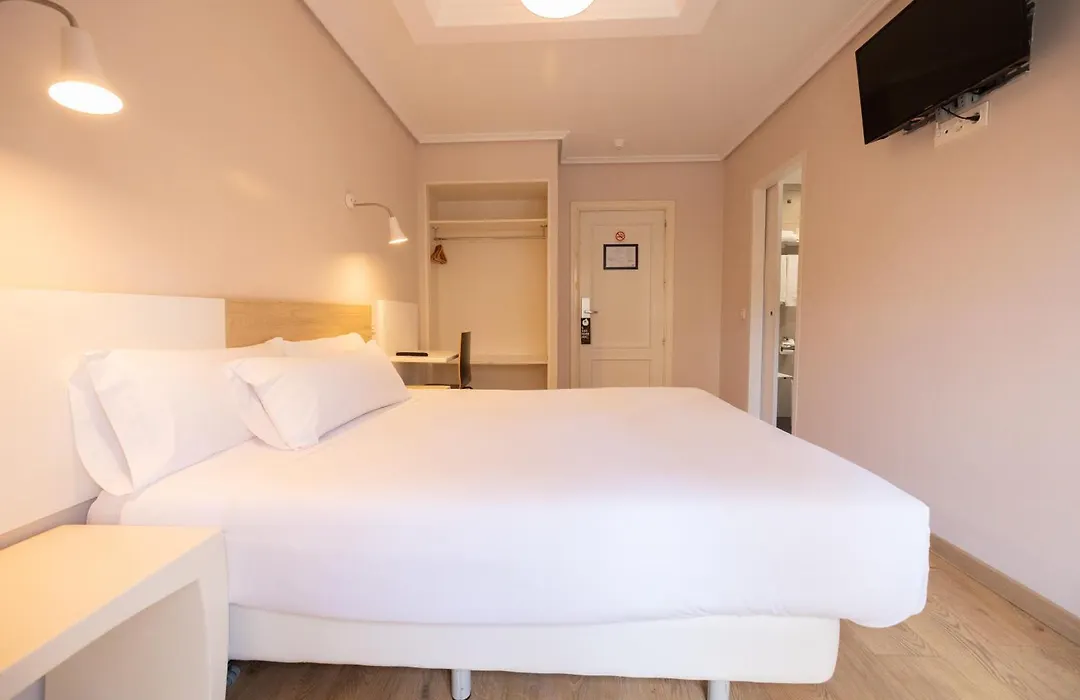 Hotel Pilar Plaza-1