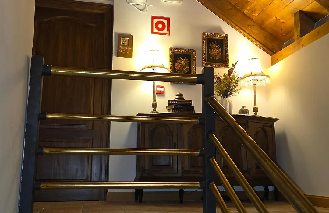 Abadia Del Pirineo-1