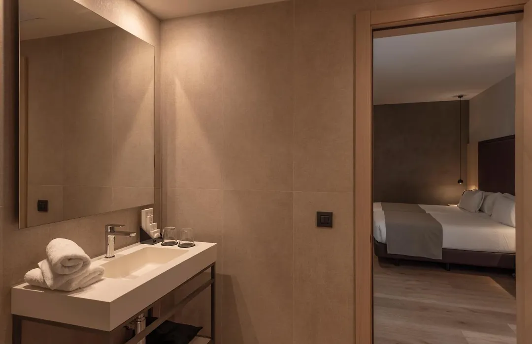 Gran Hotel Barcino 4 Sup-1