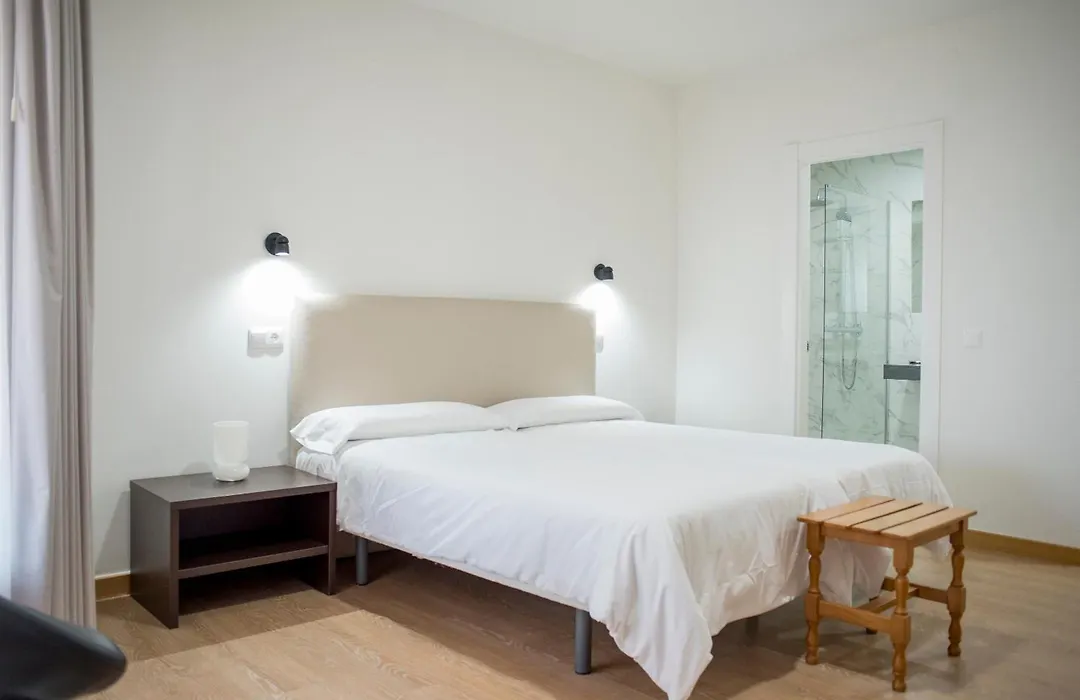 Hotel Montañés-1