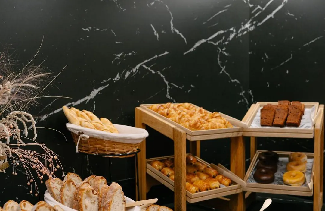 DoubleTree By Hilton A Coruña-1