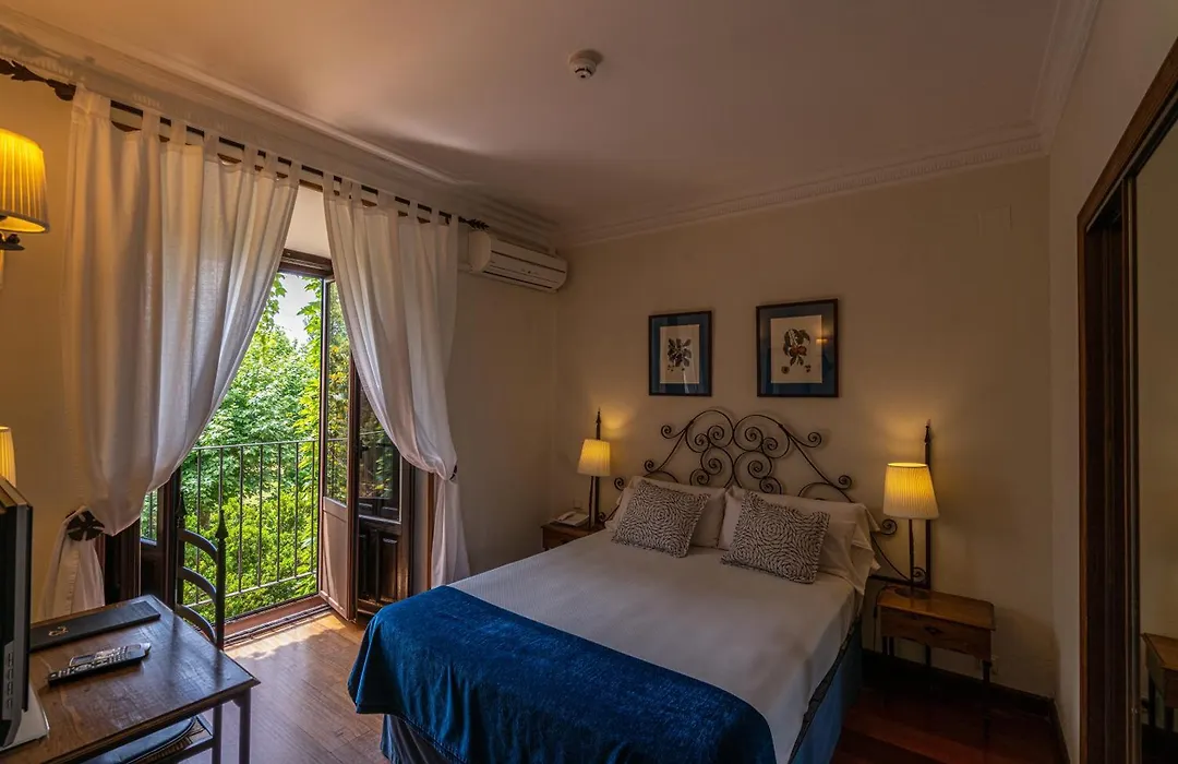 Hotel Real Monasterio de San Zoilo-1