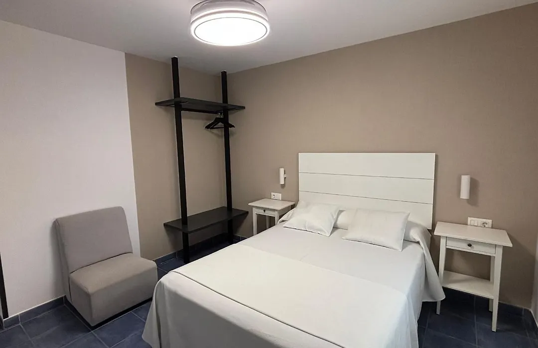 Hostal Casa Julio - Auto Check-In-1