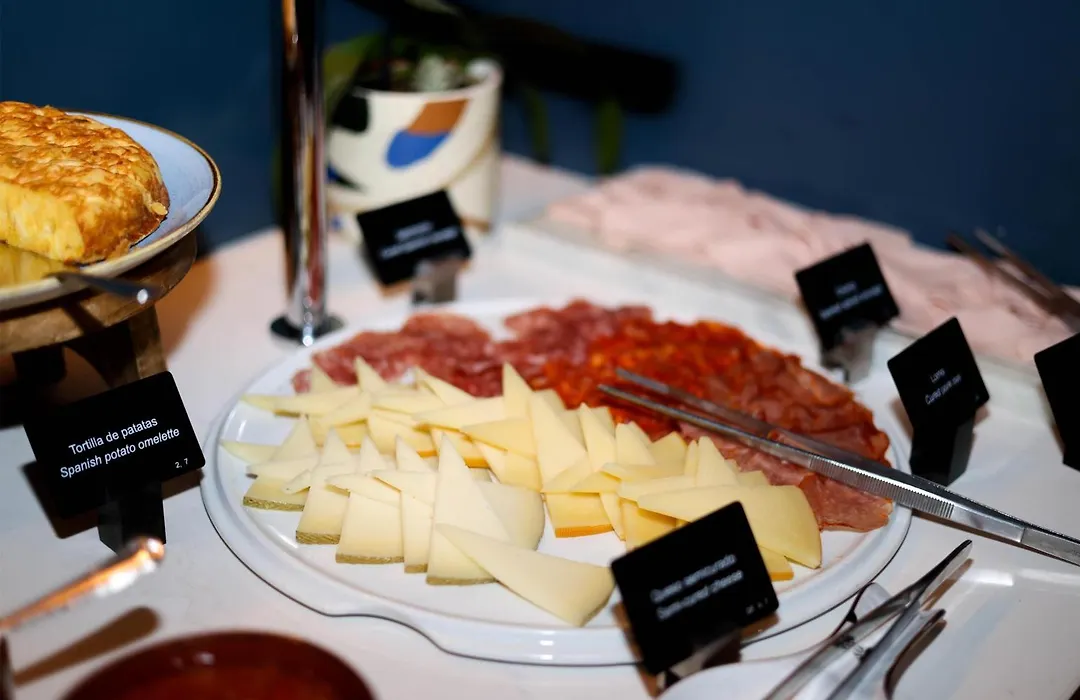 Radisson Blu Hotel, Madrid Prado-1