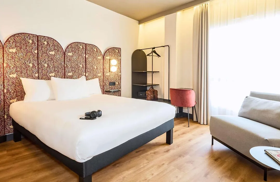Ibis Styles Madrid Centro Maravillas-1