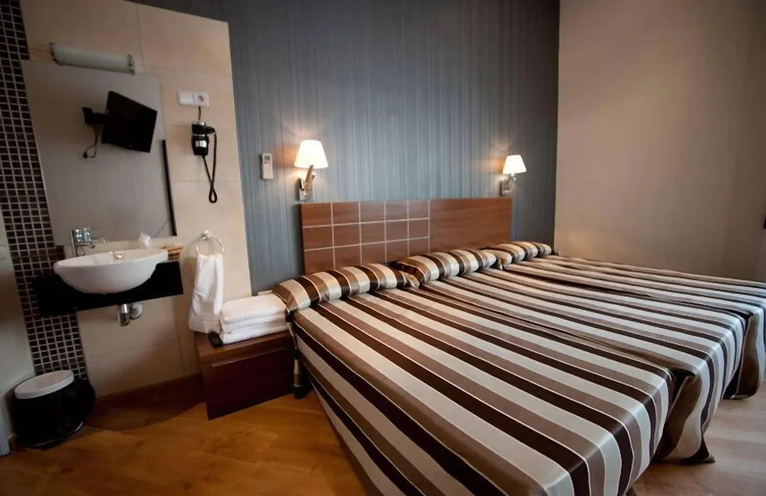 Hostal Bcn 46-1