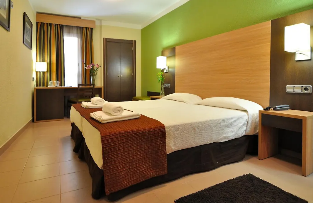 Hostal Ballesta-1