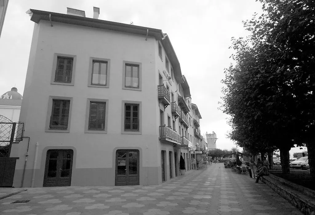 Hosteria Santander-1