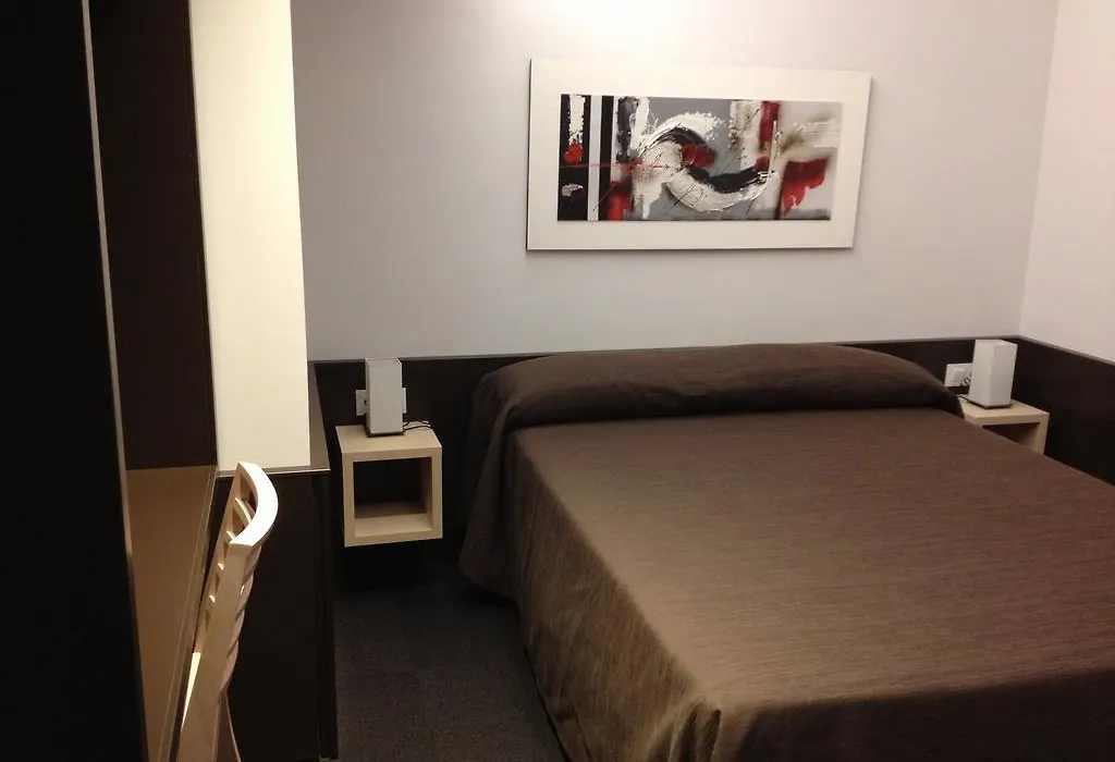 Apartaments I Habitacions Can Morera Olot-1