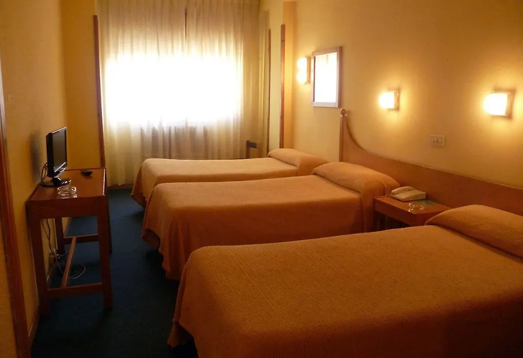 Hotel Pradas-1