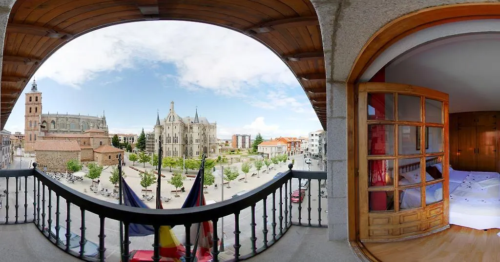 Hotel Gaudi-1
