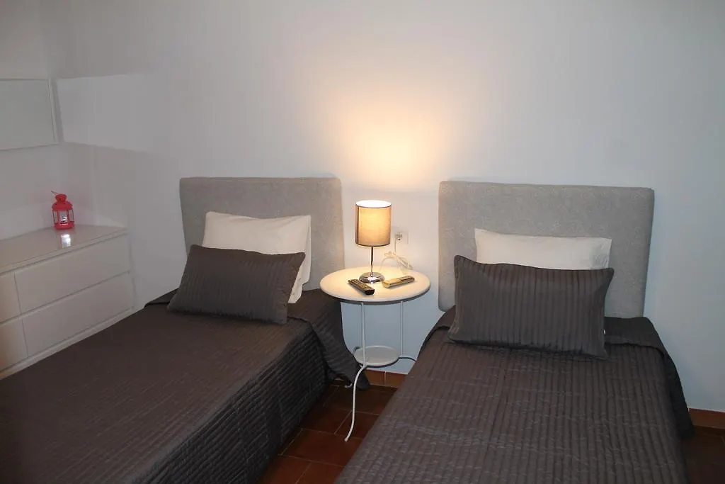 Hostal Montilla Sotogrande-1