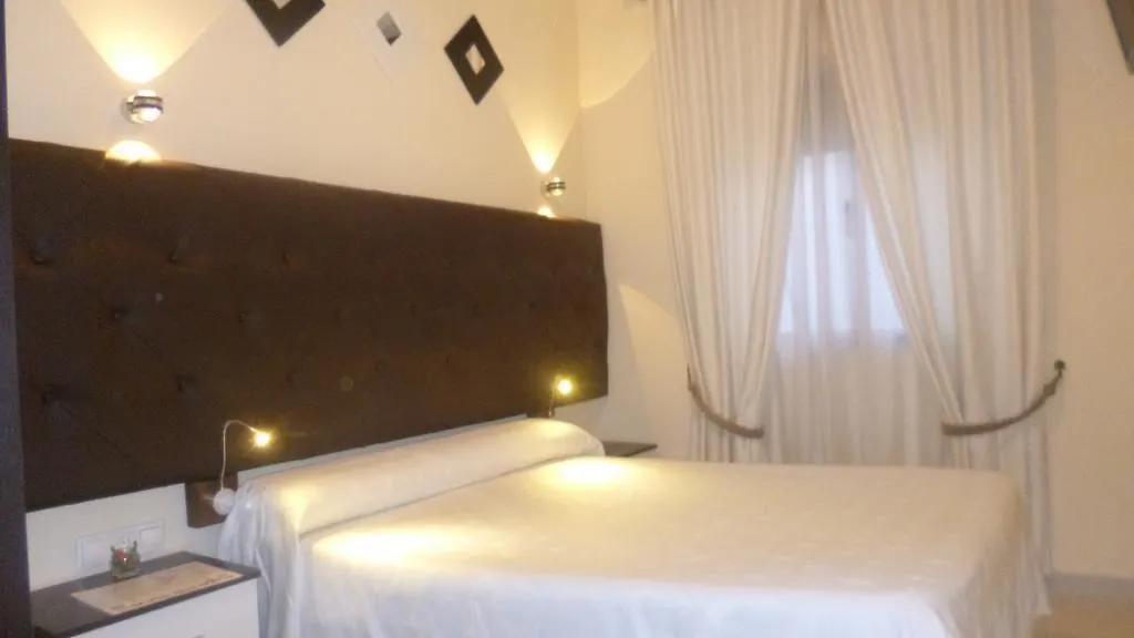 Hostal Cerezo-1