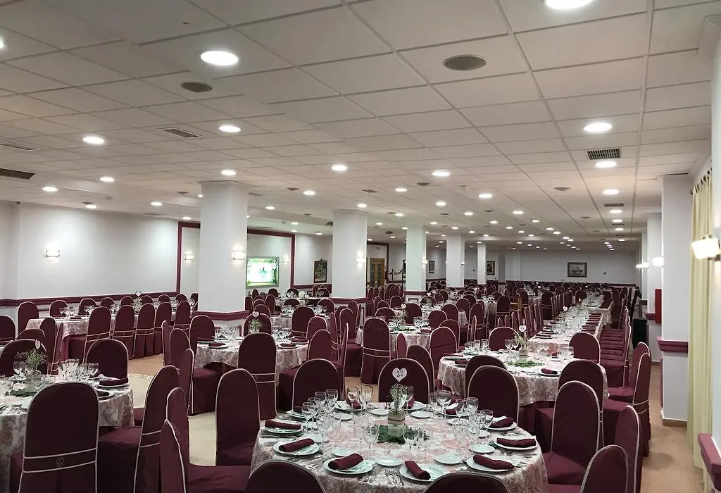 Hotel Isur Llerena-1