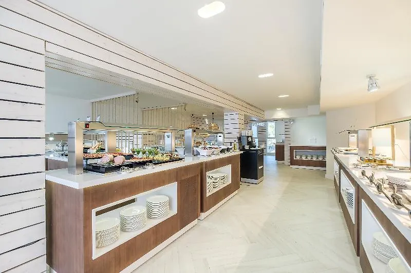 Apartamentos Paradise Beach (Adults Only)-1