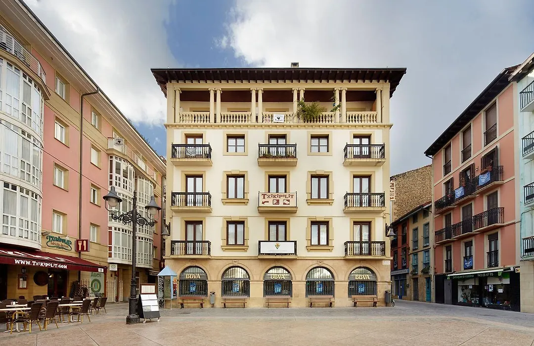 Musika Plaza-1