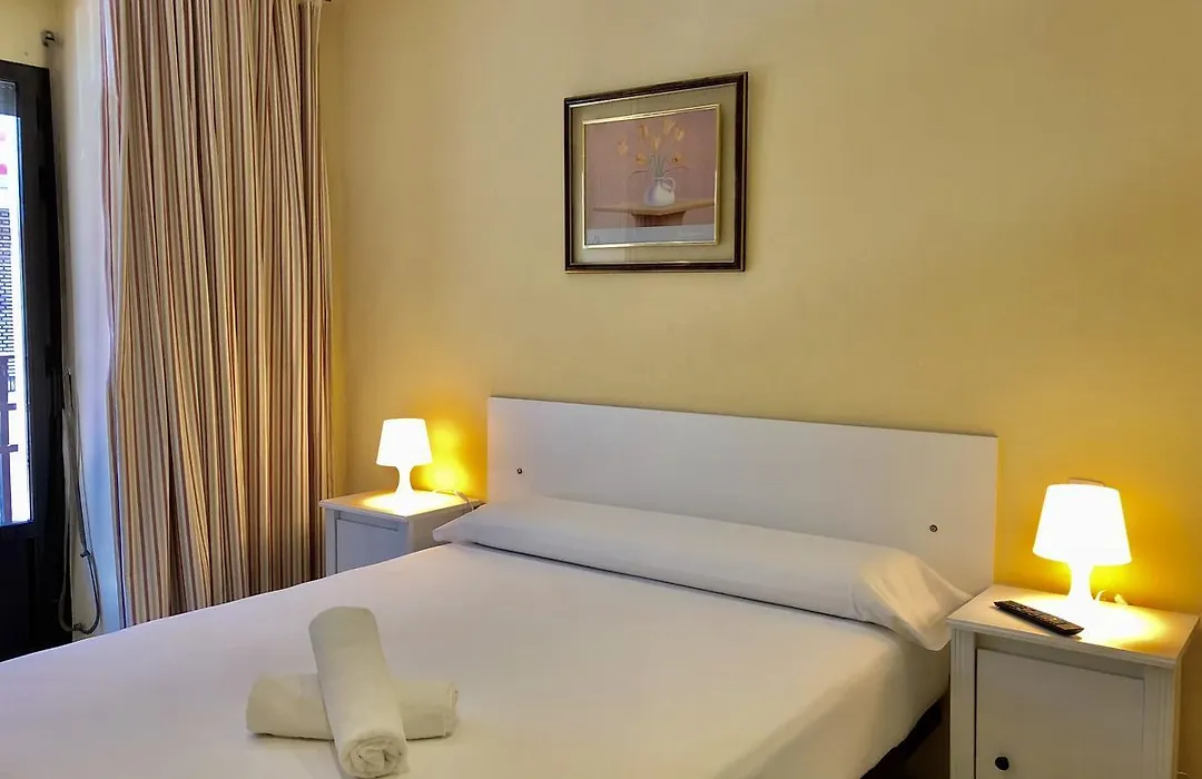 Hostal Arriaza-1