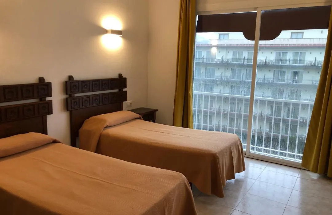 Hotel Mont-Rosa-1