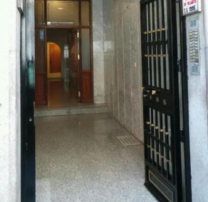 Hostal Gaudi-1