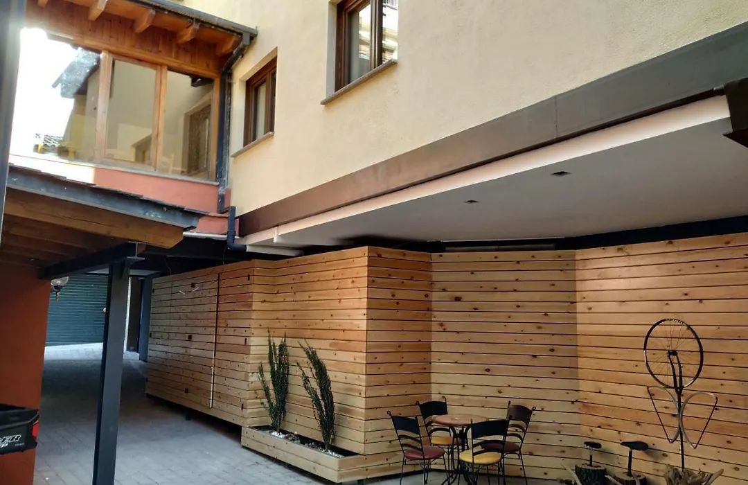 Hotel Roca-1