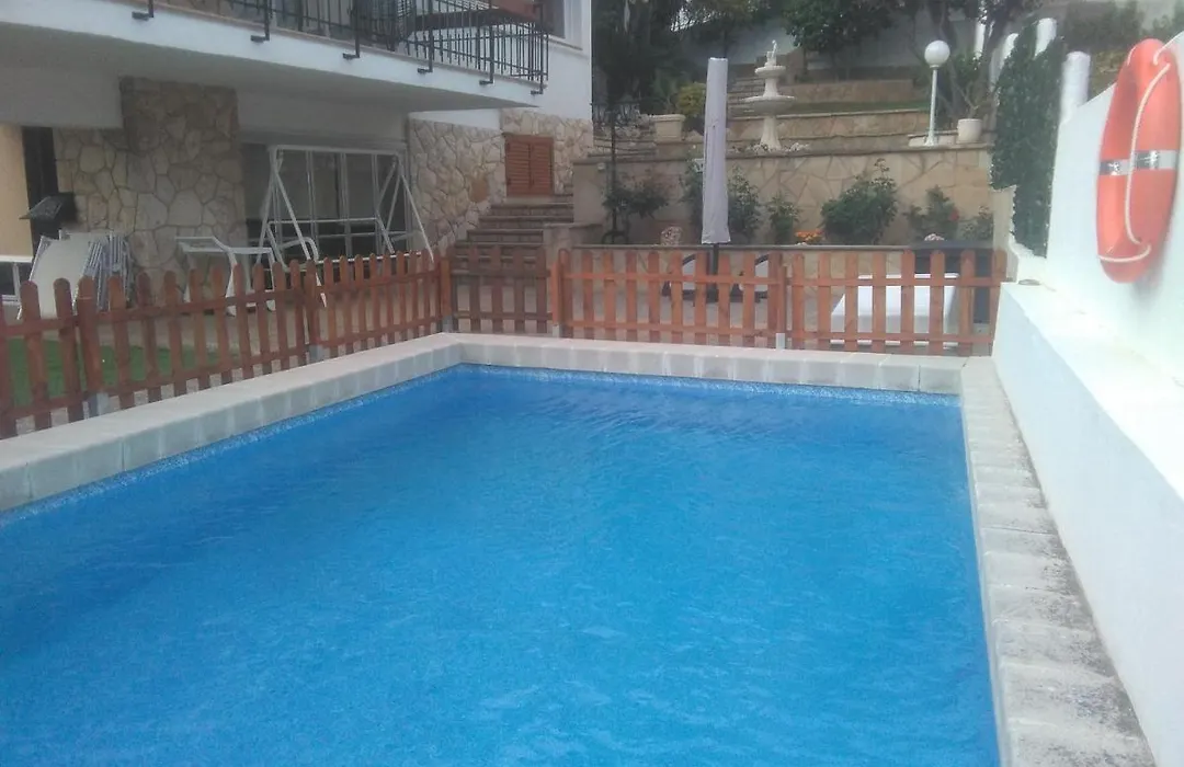 Villa Garden-1