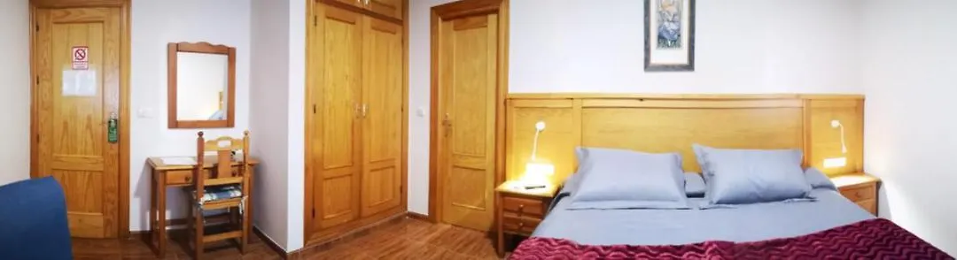 Hostal Los Hermanos-1
