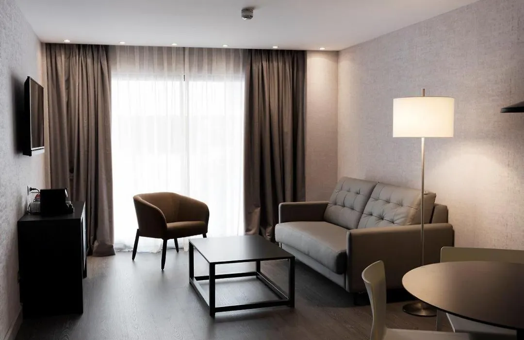 Hg City Suites Barcelona-1