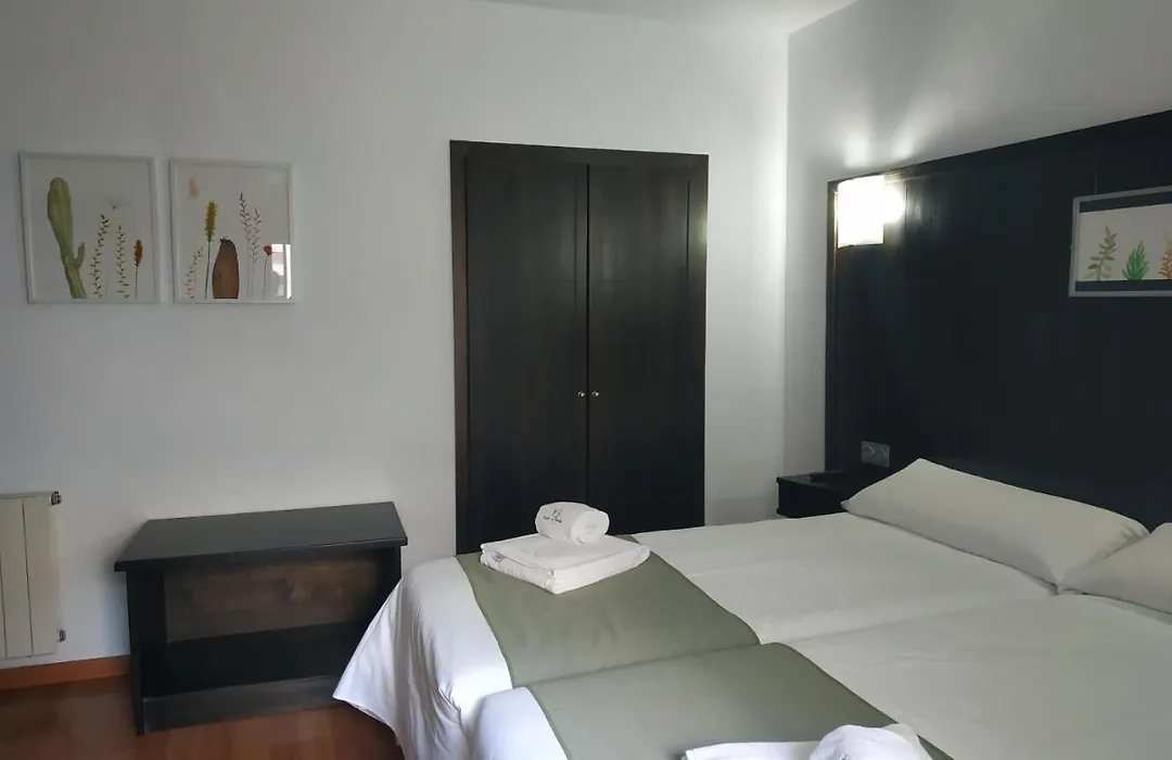 Hostal Esencia De Azahar-1