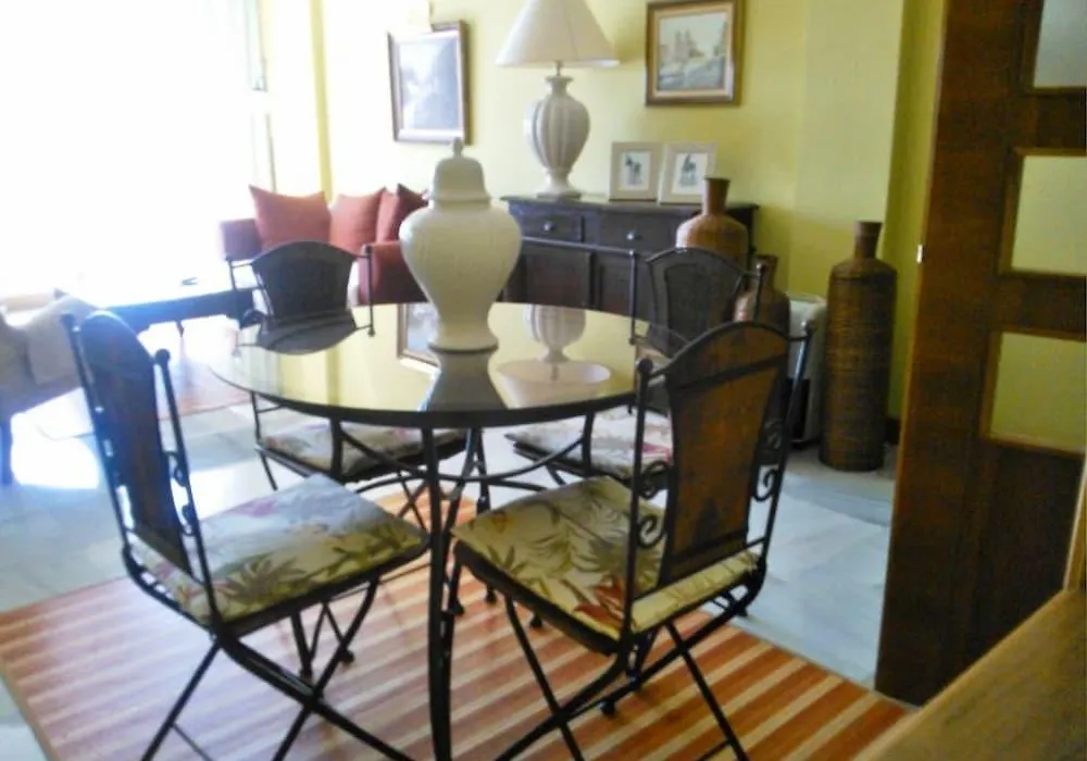 Livingtarifa - Apartamento En El Centro Con Garaje-1