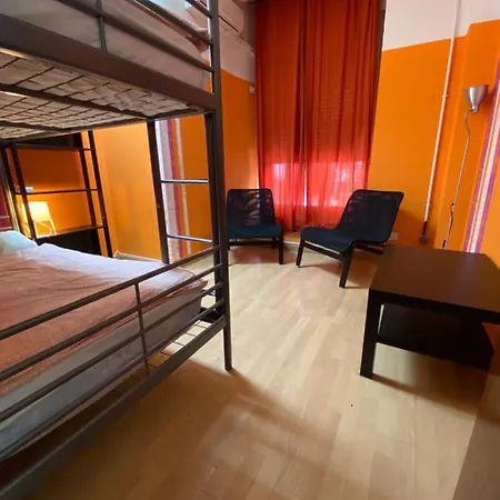 Bed Madrid Rooms-3