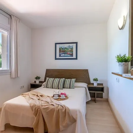 Port Canigo Apartments-2
