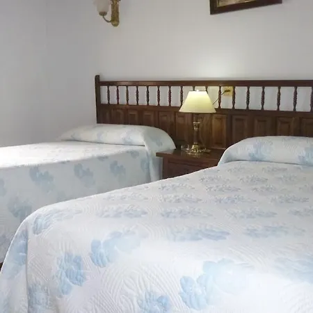 Hostal Cerezo-3