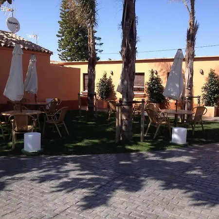 Apartamento para 4 personas con jardín privado y-2