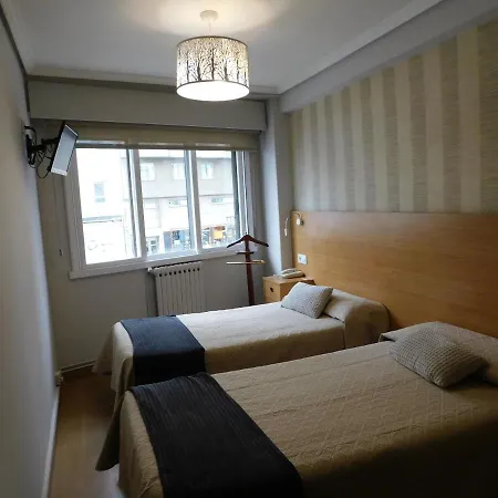 Hostal Crisol X Liste Station-2