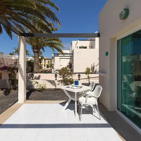 Homeforguest Apartamento 13 Con Terraza Y Piscina En Corralejo-3