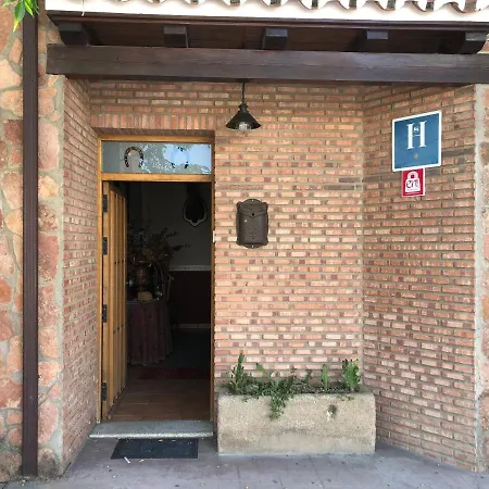 Hostal La Caballeriza-2