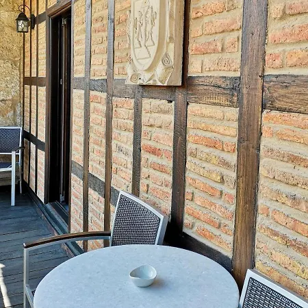 Akla Suites con Jacuzzi Santillana-2