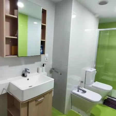 Habitacion Con Cama Doble, Piso Compartido En Avenida Blasco Ibanez-3