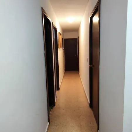 Habitacion Con Cama Doble, Piso Compartido En Avenida Blasco Ibanez-2