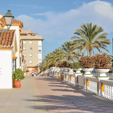 2 Bedroom Cozy Apartment In Estepona-2