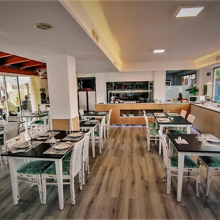 Hotel Raxa-3