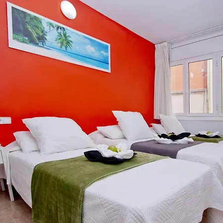 Barcelona City North Hostal-2