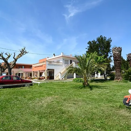 Hostal La Gola-3