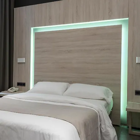 Plaza Goya Rooms-2
