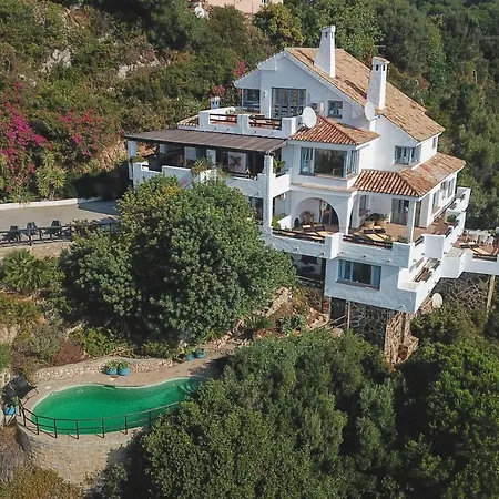 B&B Muse Marbella-3