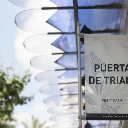 Petit Palace Puerta De Triana-2