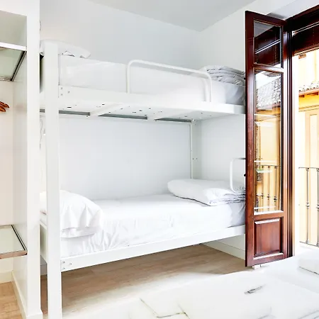 Amc Granada Hostal-3