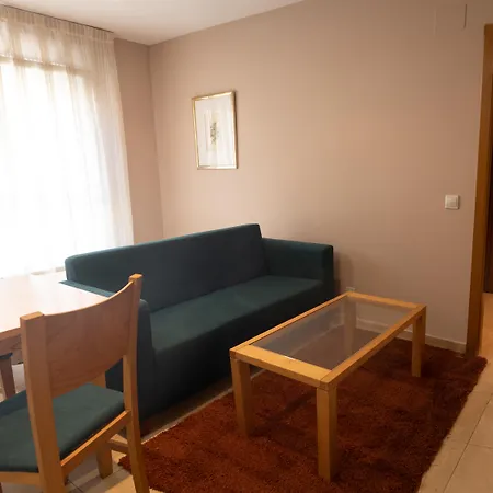 Hotel Apartamentos Ciudad de Lugo-3