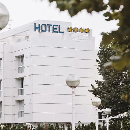 Hotel Ilunion San Sebastian-3